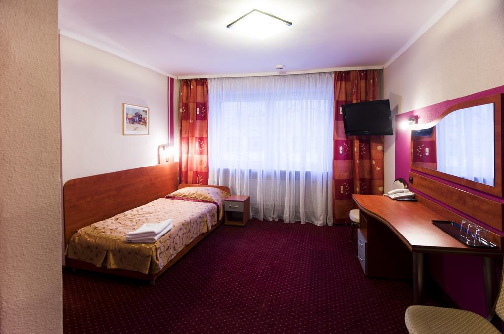 Hotel Orion Sosnowiec Bagian luar foto